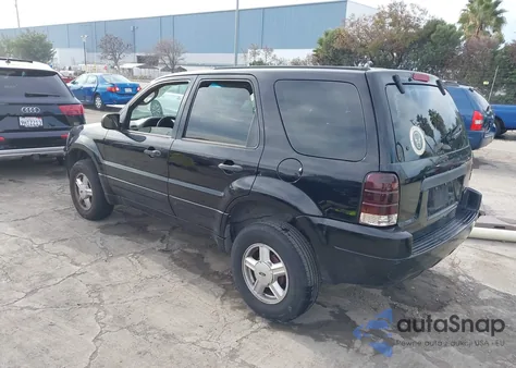 2002 Ford Escape Xls z USA, uszkodzony, nr VIN 1FMYU01B52KC37481